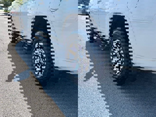 Used 2023 Toyota 4Runner TRD Off-Road Premium image 9