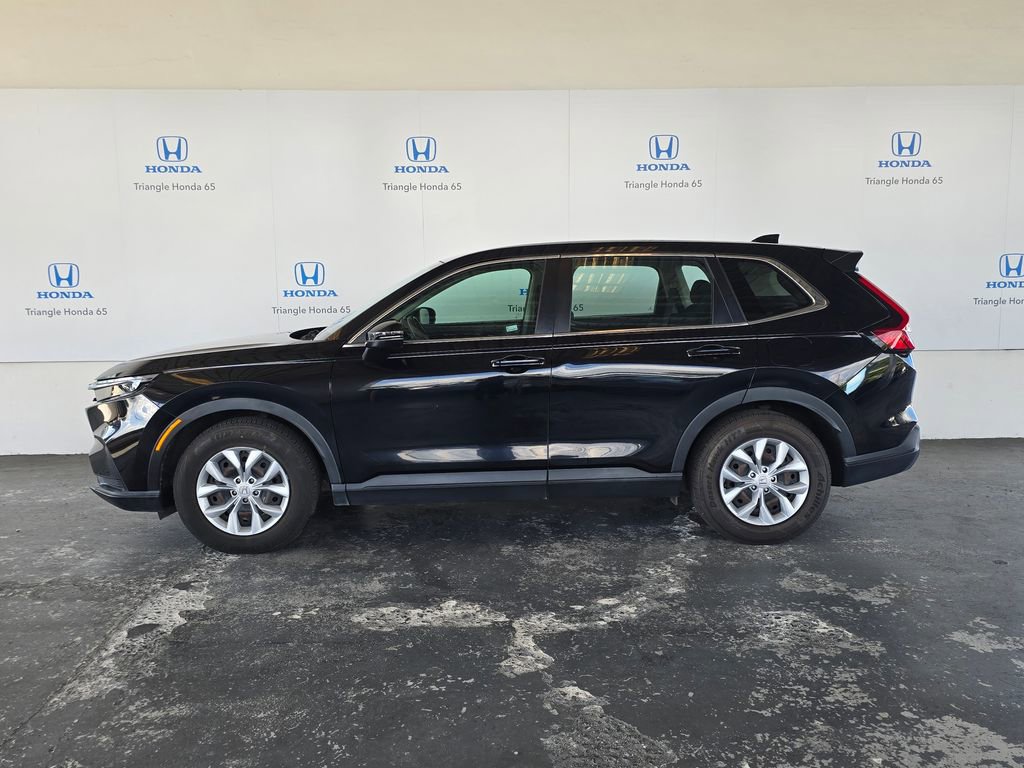 Used 2023 Honda CR-V LX image 3
