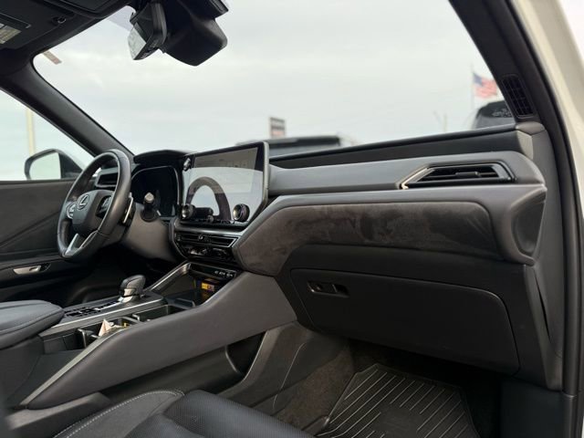 Used 2024 Lexus TX 350 AWD image 18