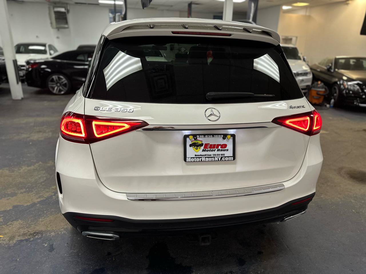 Used 2022 Mercedes-Benz GLE 350 4MATIC w/ Premium Package image 8