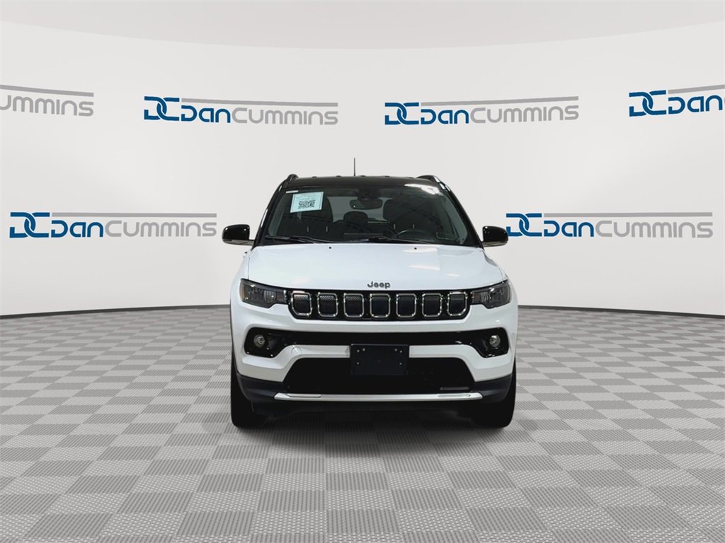 Used 2022 Jeep Compass Limited image 3