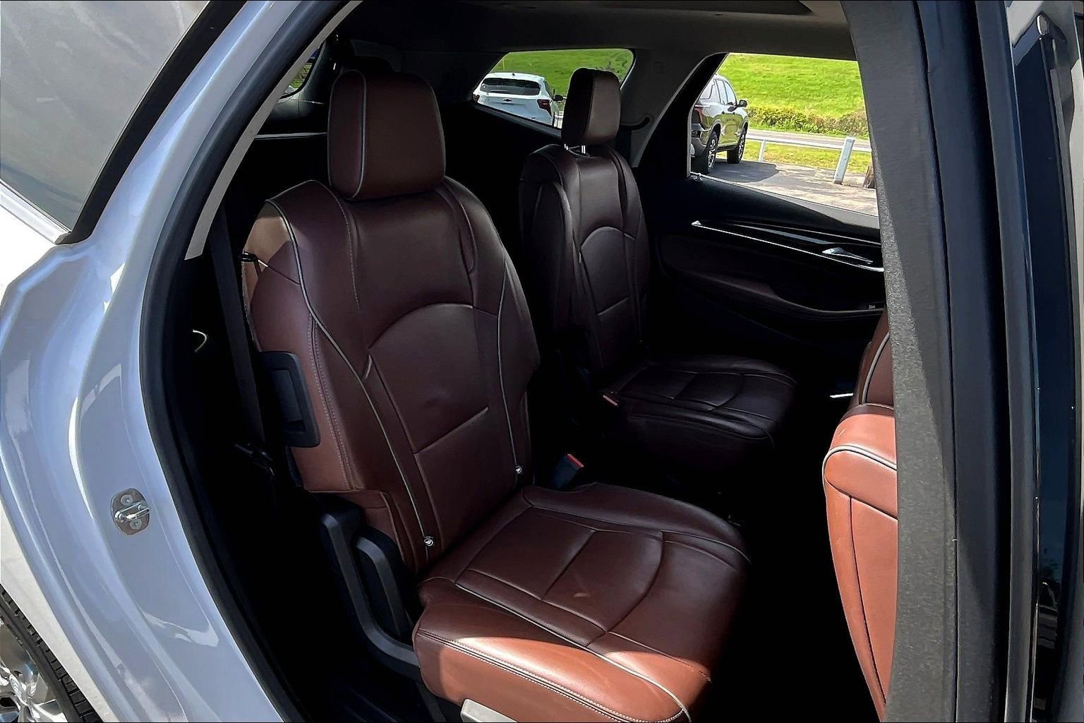 Used 2018 Buick Enclave Avenir w/ Avenir Technology Package image 29