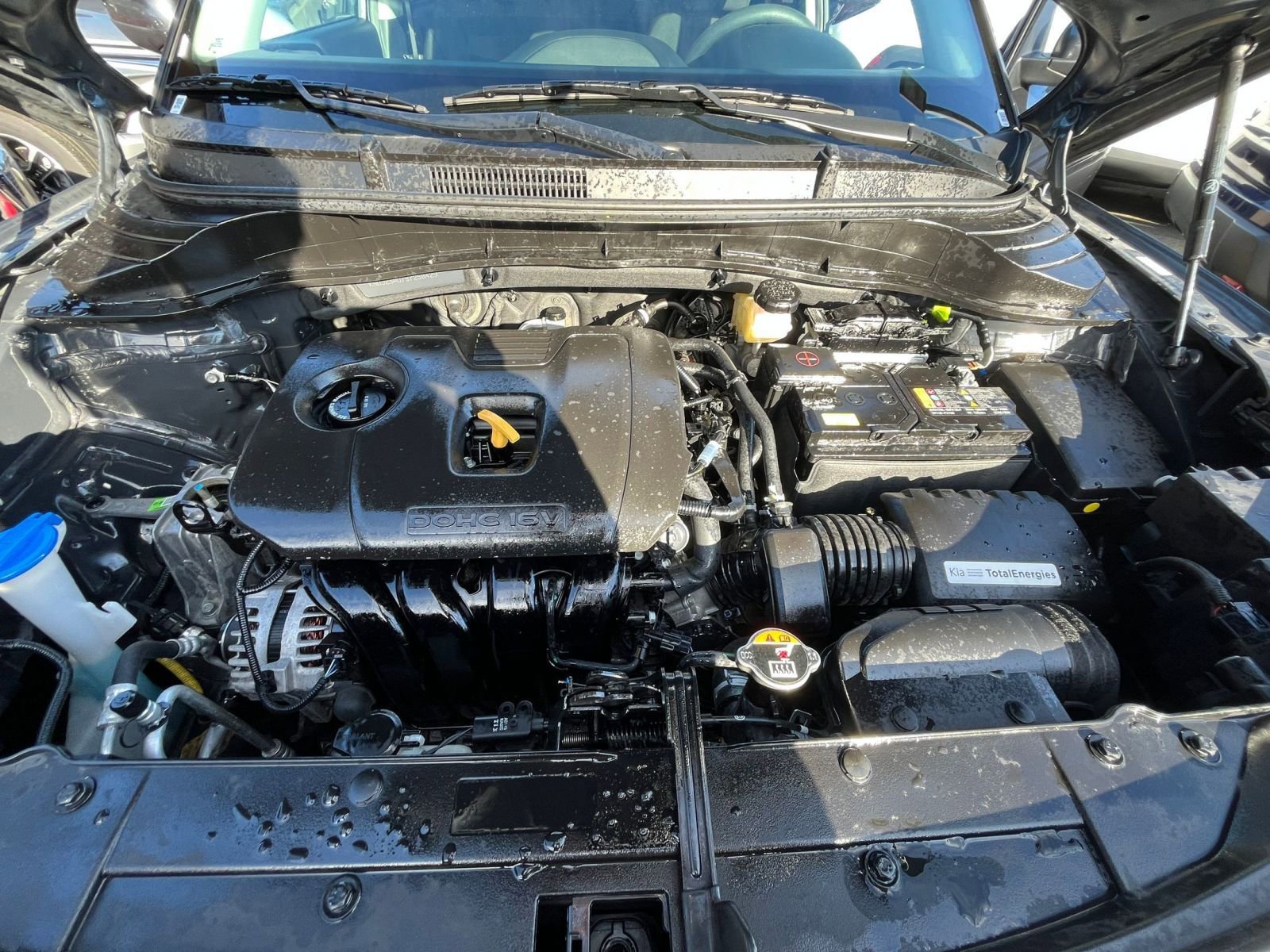 Used 2025 Kia Soul LX w/ LX Technology Package FWD image 32
