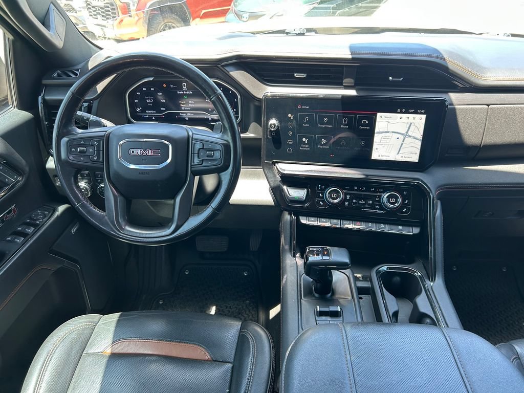 Used 2023 GMC Sierra 1500 AT4 w/ AT4 Premium Package AWD/4WD image 17