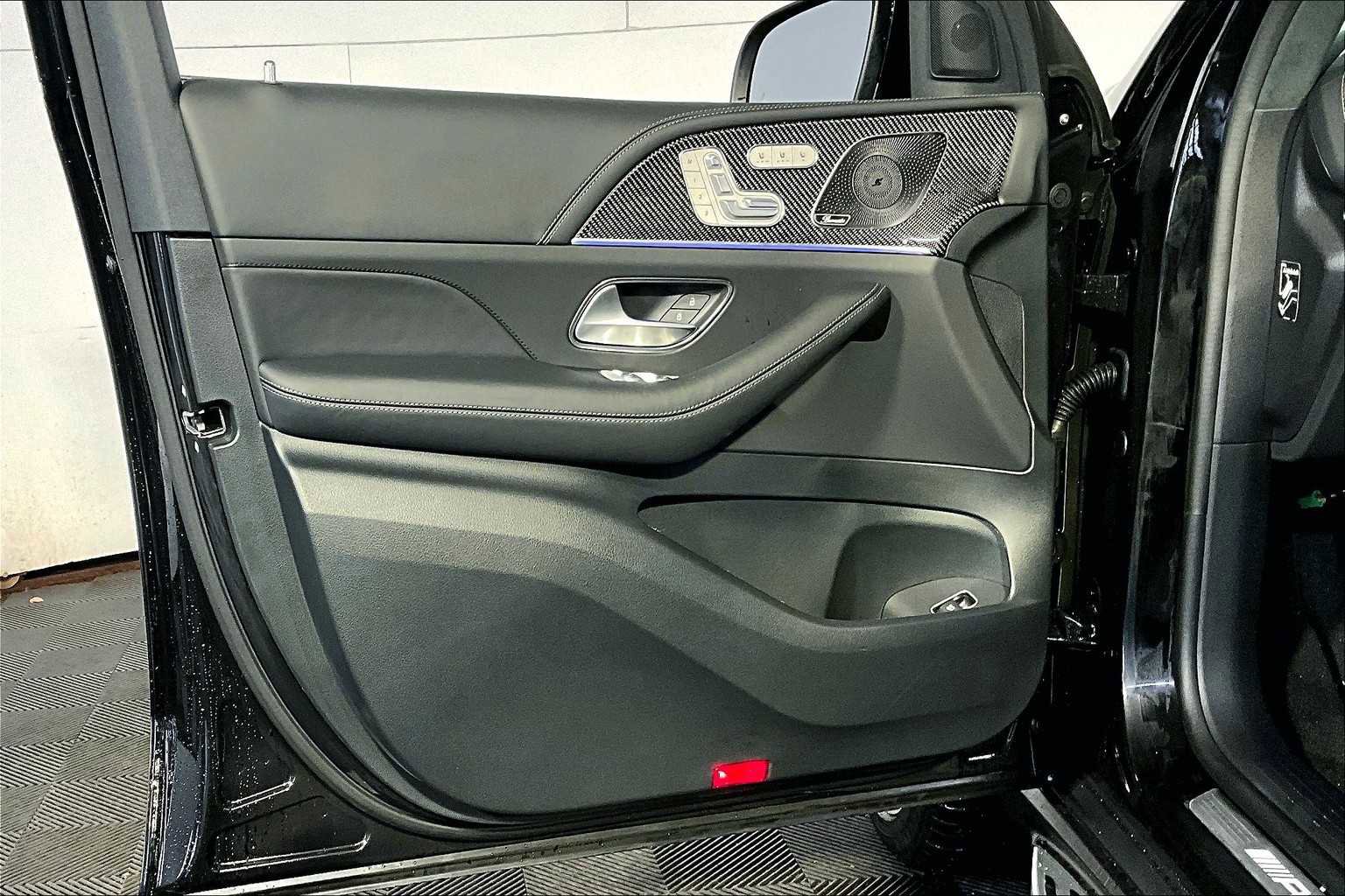 New 2026 Mercedes-Benz GLE 63 AMG S image 11