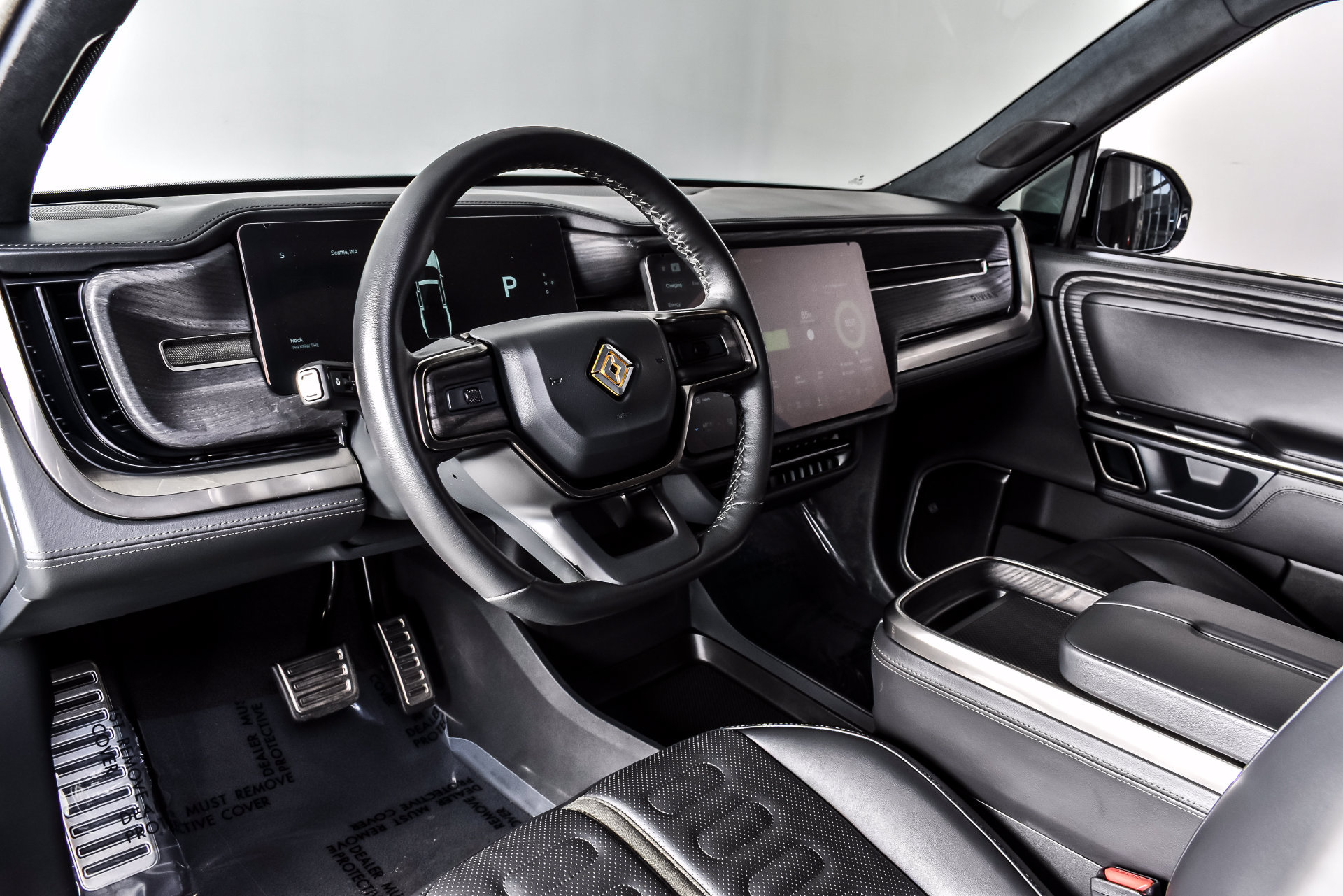 Used 2023 Rivian R1T Adventure Dual AWD/4WD image 13