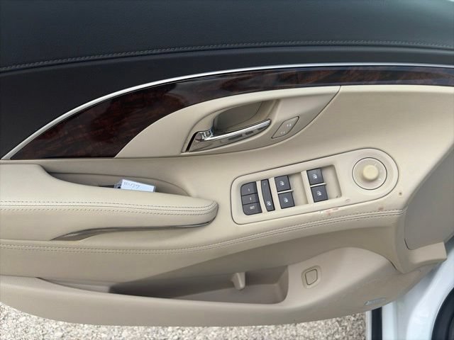 Used 2015 Buick LaCrosse Leather FWD image 17