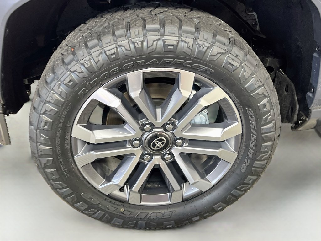 New 2026 Toyota 4Runner Limited AWD/4WD image 11