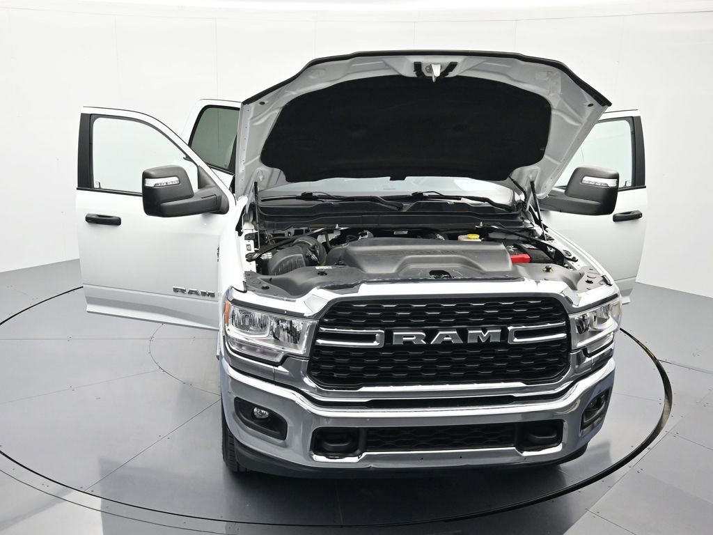 Used 2024 RAM 2500 Big Horn AWD/4WD image 43