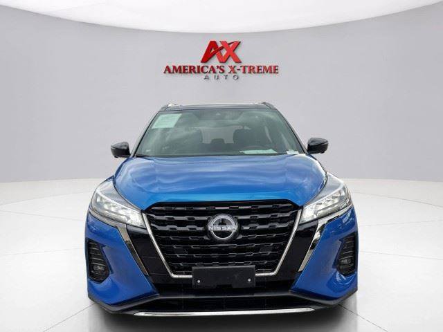 Used 2023 Nissan Kicks SR FWD image 9