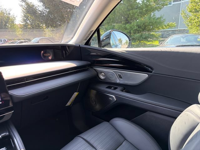 New 2026 Lincoln Nautilus Reserve AWD/4WD image 18