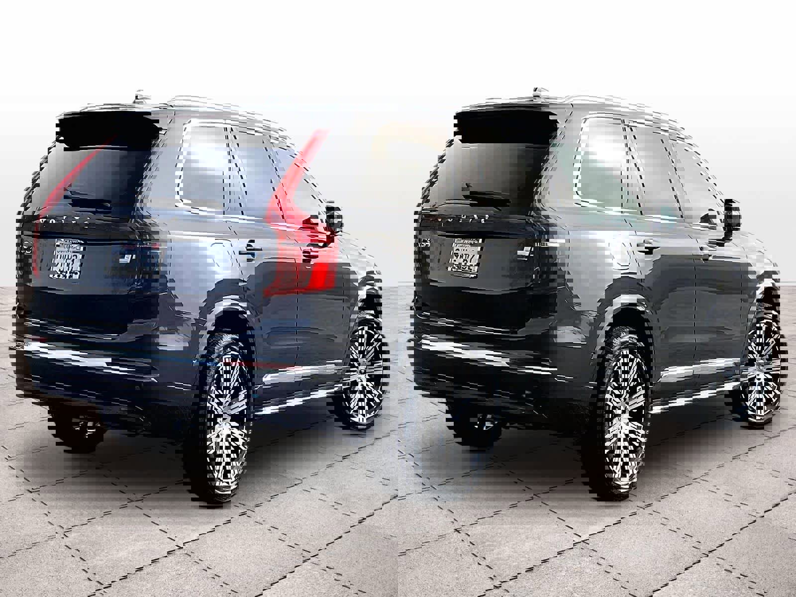 Used 2023 Volvo XC90 T8 Plus w/ Protection Package Premier image 16