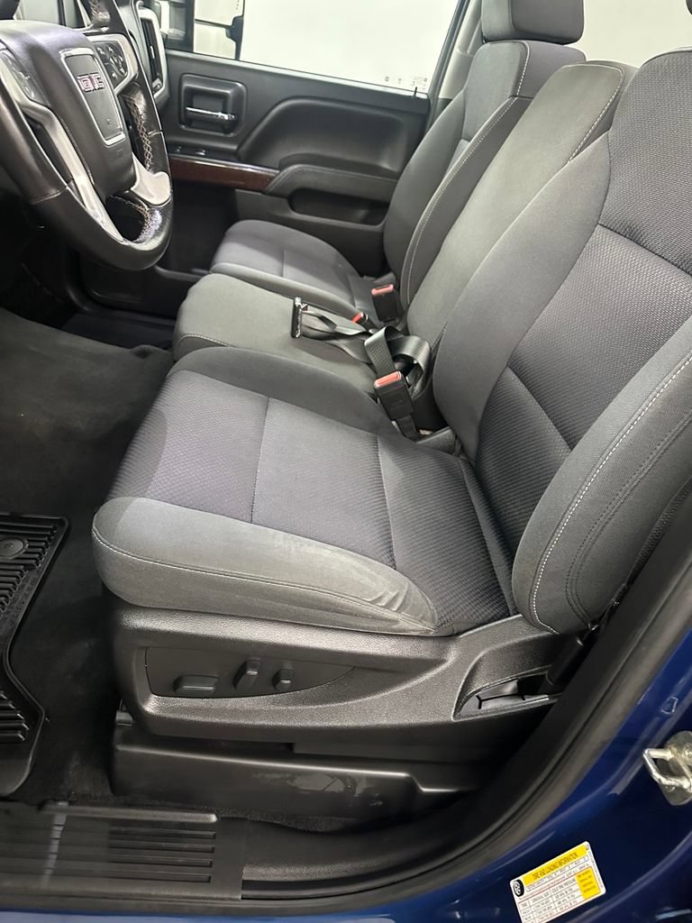 Used 2019 GMC Sierra 2500 SLE w/ SLE Preferred Package AWD/4WD image 13