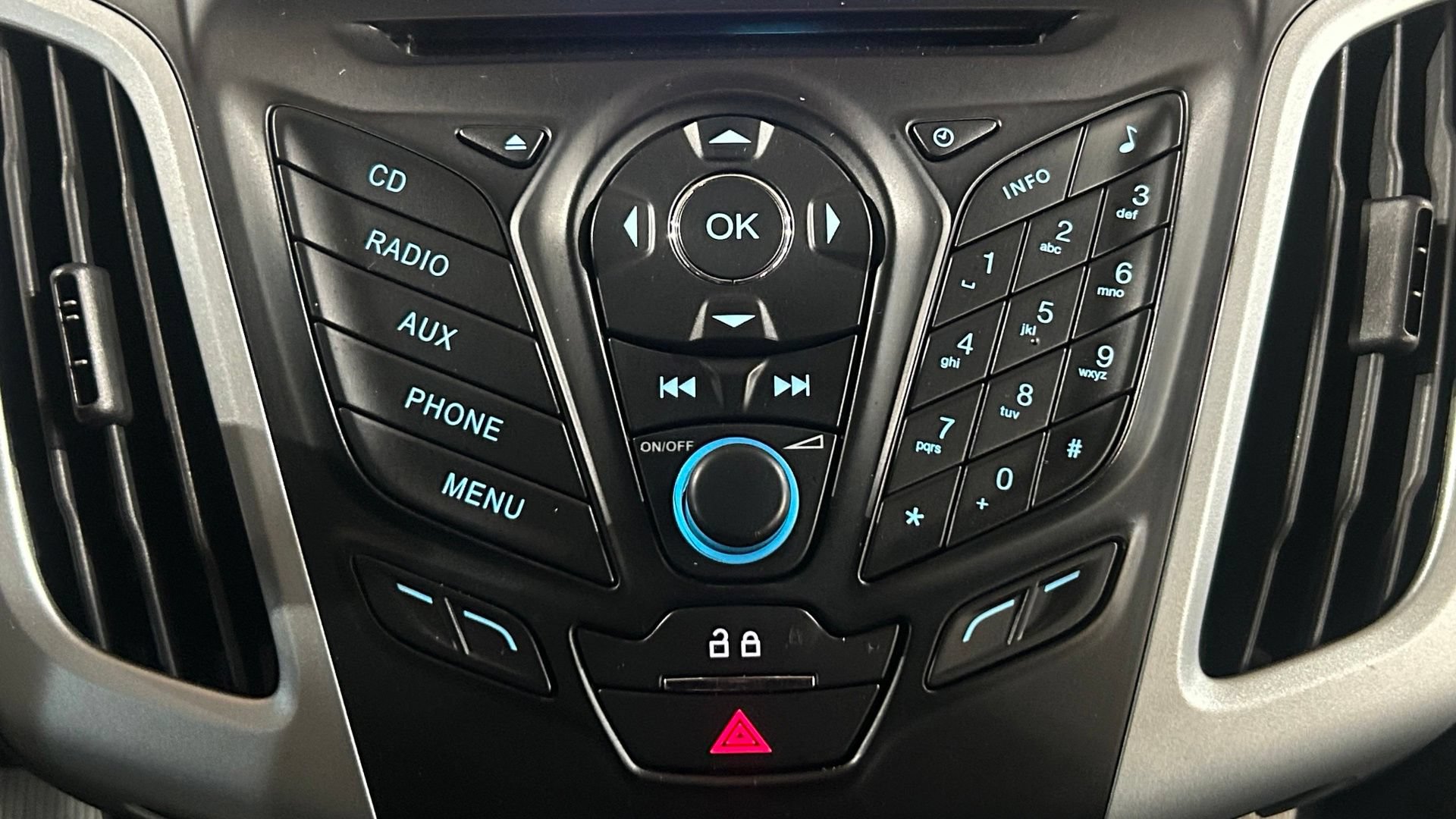 Used 2013 Ford Focus SE FWD image 66