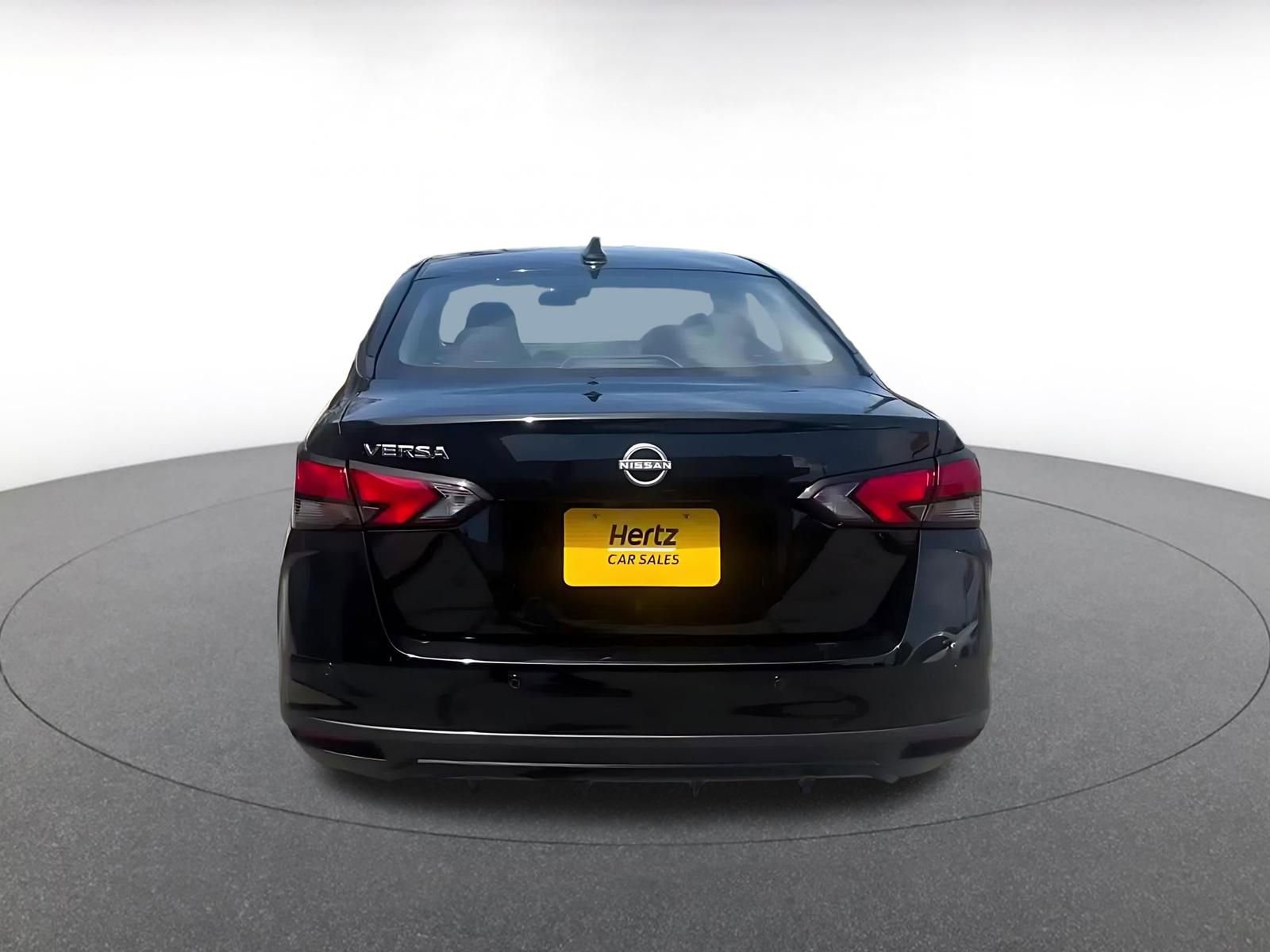 Used 2025 Nissan Versa SV FWD image 13