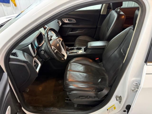 Used 2017 Chevrolet Equinox LT w/ Sport Edition image 23