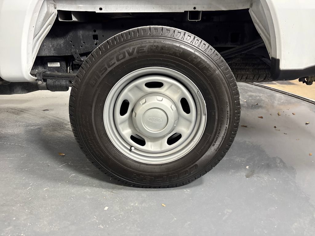 Used 2025 Ford F250 XL image 30