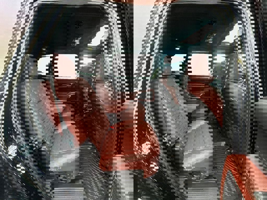 Used 2023 Kia Telluride SX Prestige image 11