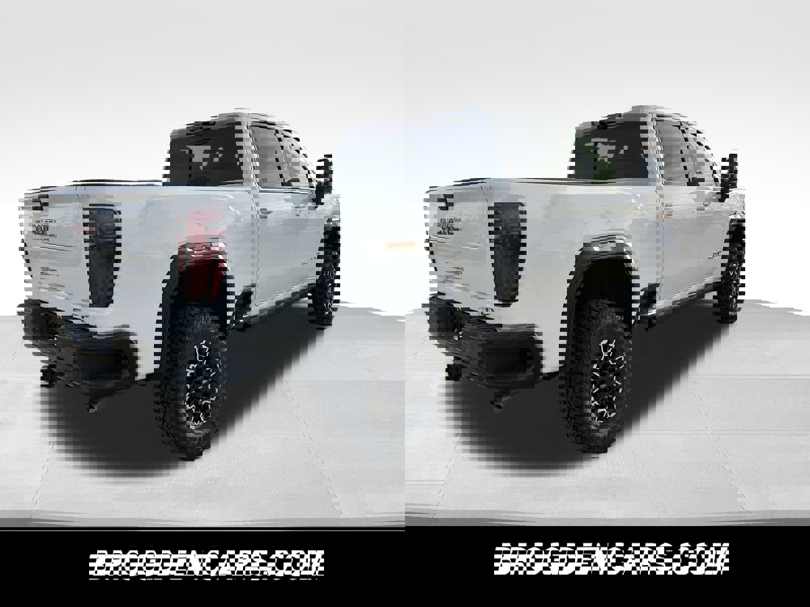 New 2026 GMC Sierra 2500 AT4X image 3