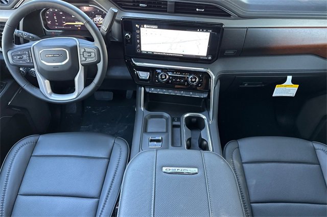 New 2026 GMC Sierra 2500 Denali w/ Denali Reserve Package image 15