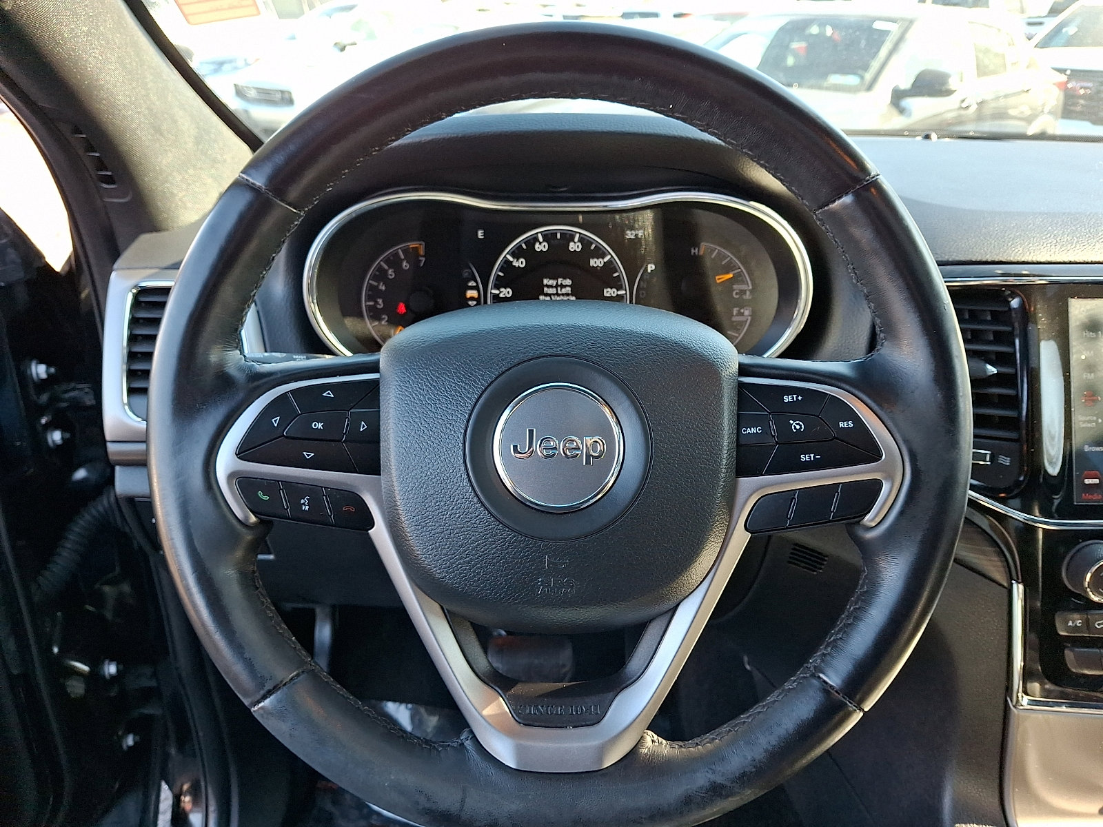 Used 2022 Jeep Grand Cherokee Laredo X image 21