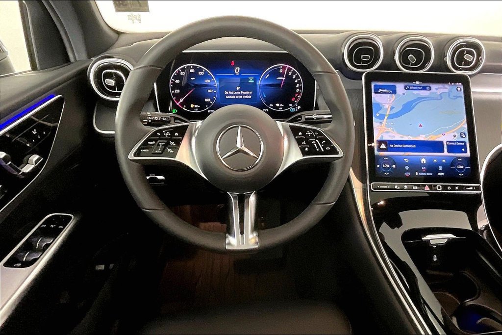 Certified 2025 Mercedes-Benz GLC 350e 4MATIC image 5