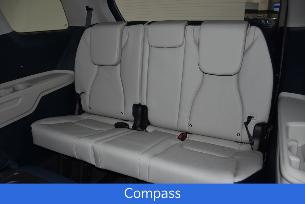 New 2026 Kia Carnival SX image 28