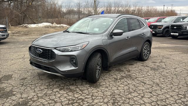 Certified 2024 Ford Escape PHEV w/ PHEV Premium Package image 7