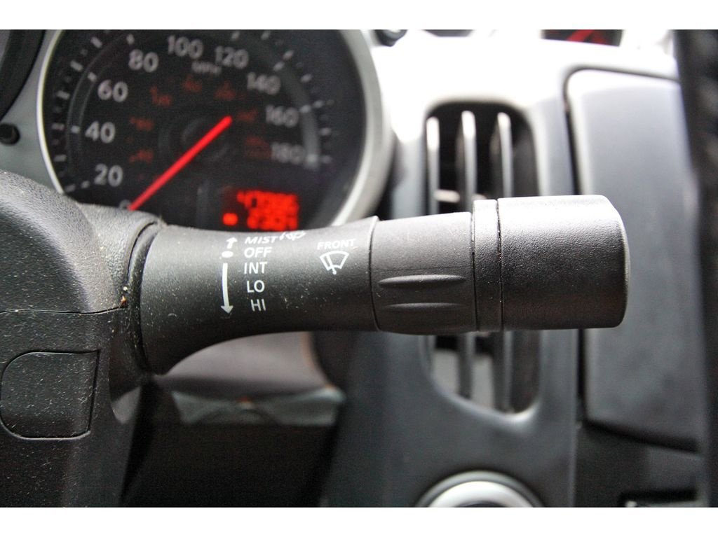 Used 2010 Nissan 370Z Touring image 12