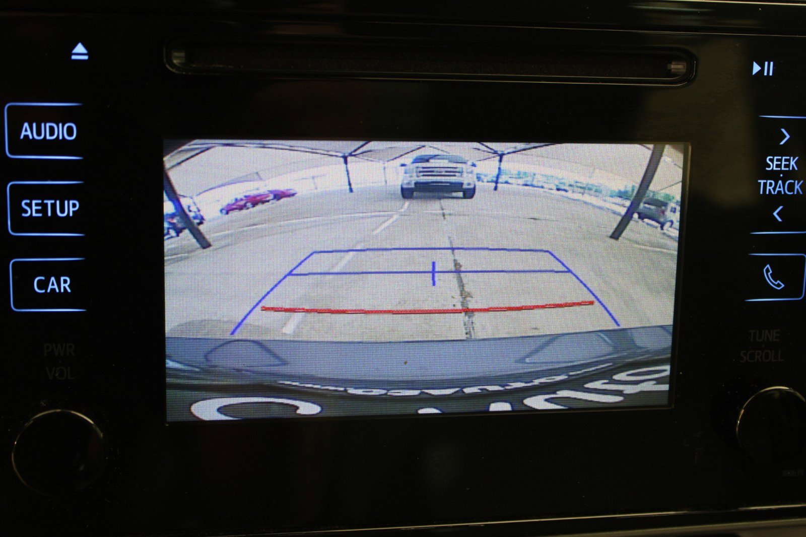 Used 2018 Toyota Corolla LE image 18