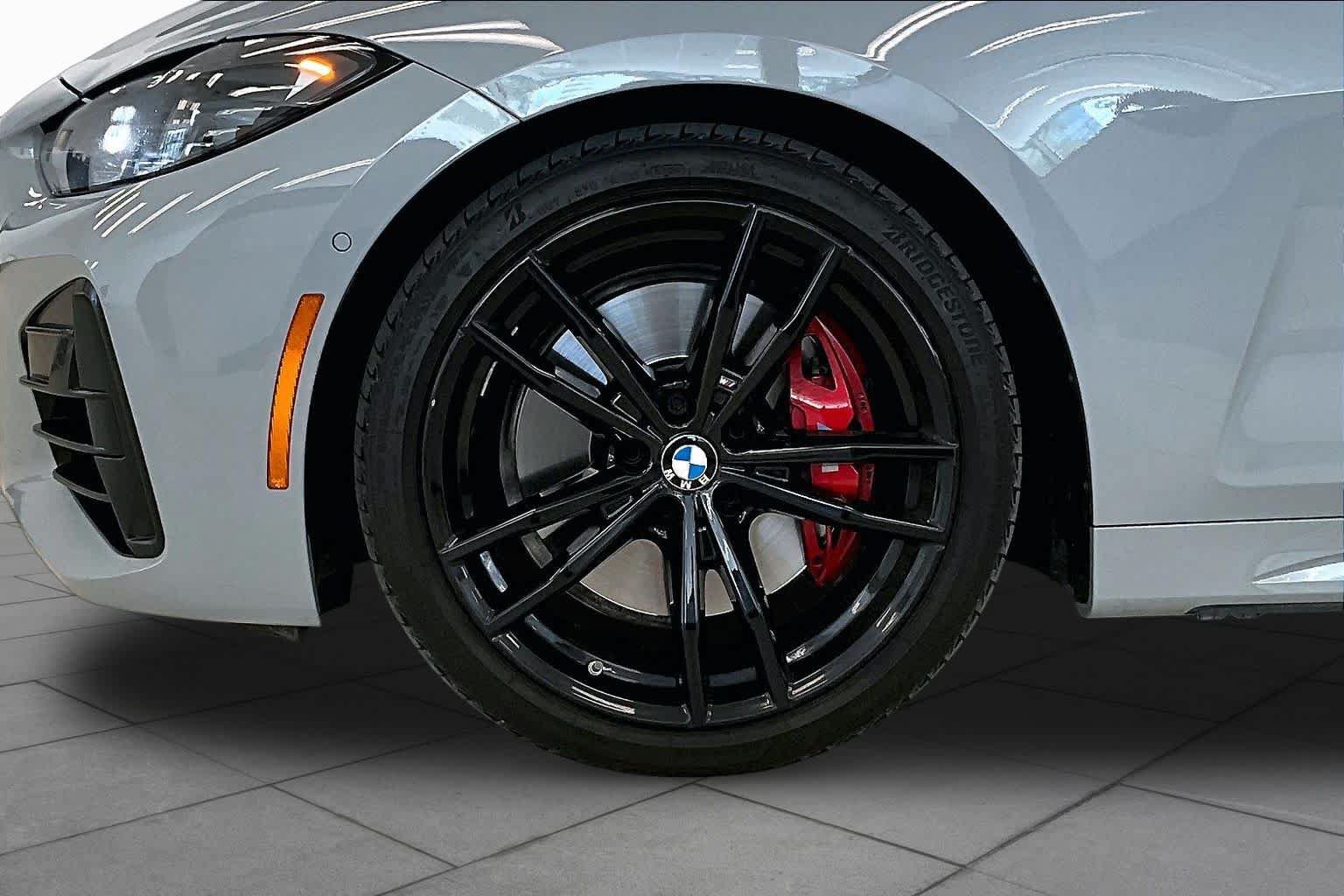 Used 2024 BMW M440i Coupe w/ Premium Package RWD image 9