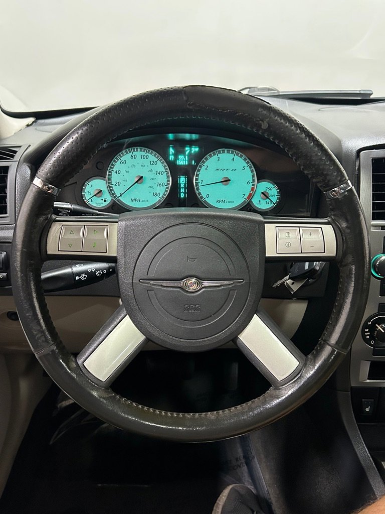 Used 2006 Chrysler 300 SRT8 image 16