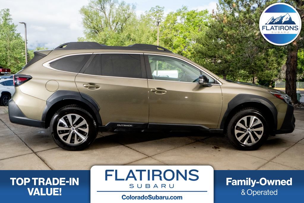 Used 2024 Subaru Outback Premium AWD/4WD image 1
