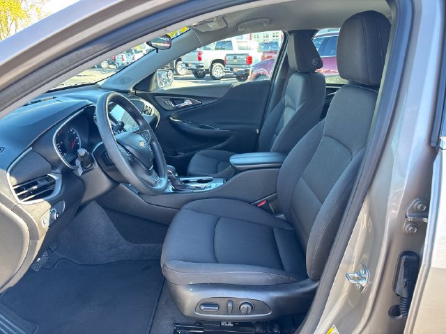 Used 2024 Chevrolet Malibu LT FWD image 9