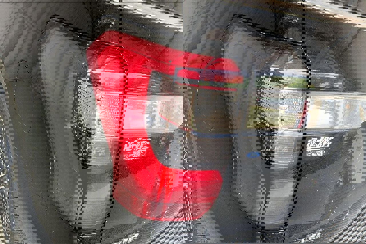 Used 2019 Ford Expedition Limited w/ Texas Edition Package RWD image 13