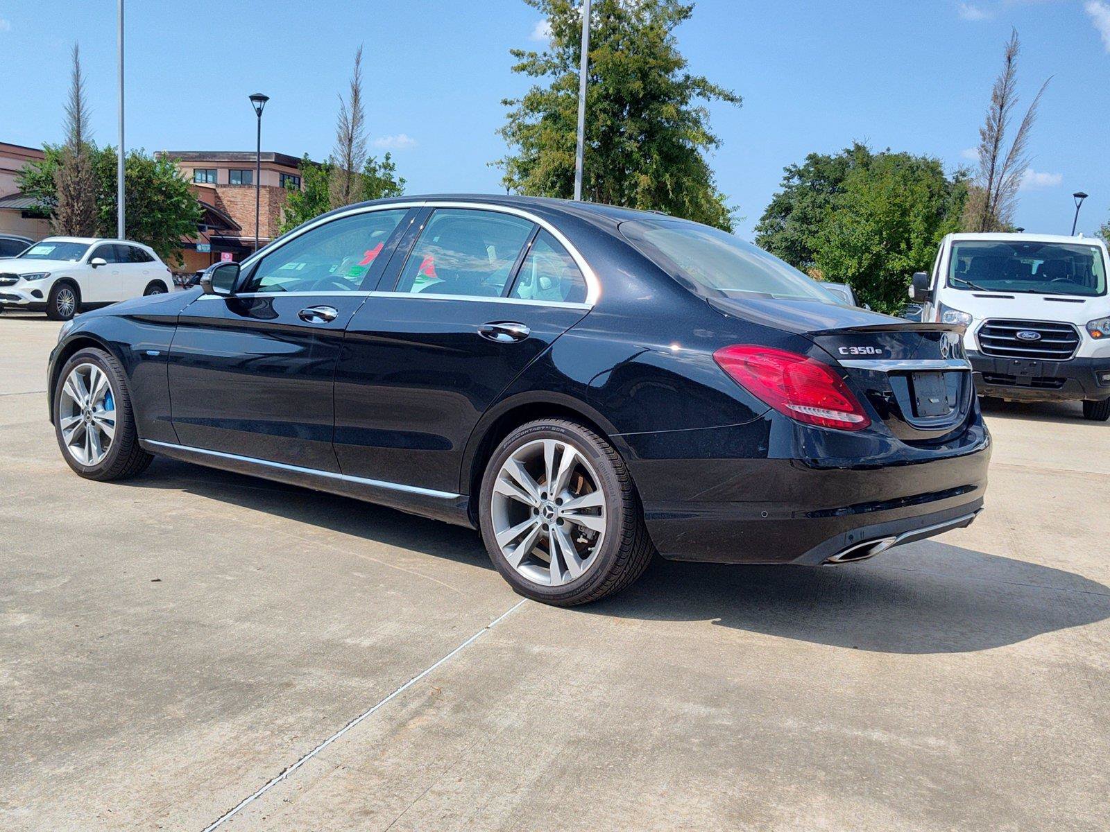 Used 2017 Mercedes-Benz C 350e Sedan image 4