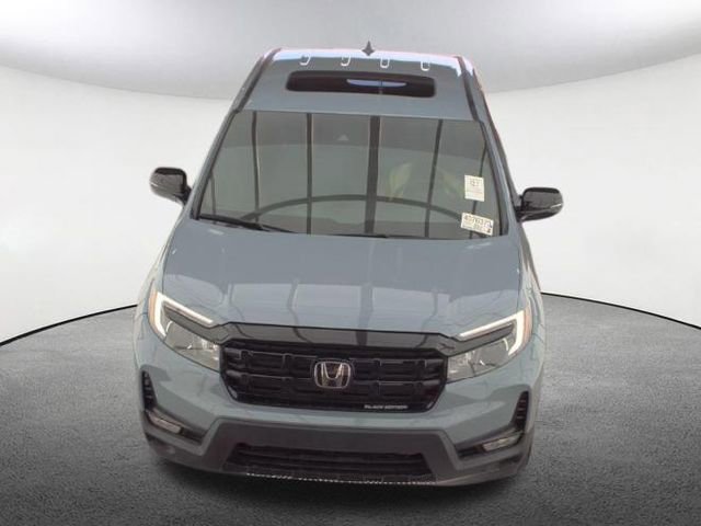 Used 2024 Honda Ridgeline Black Edition image 2