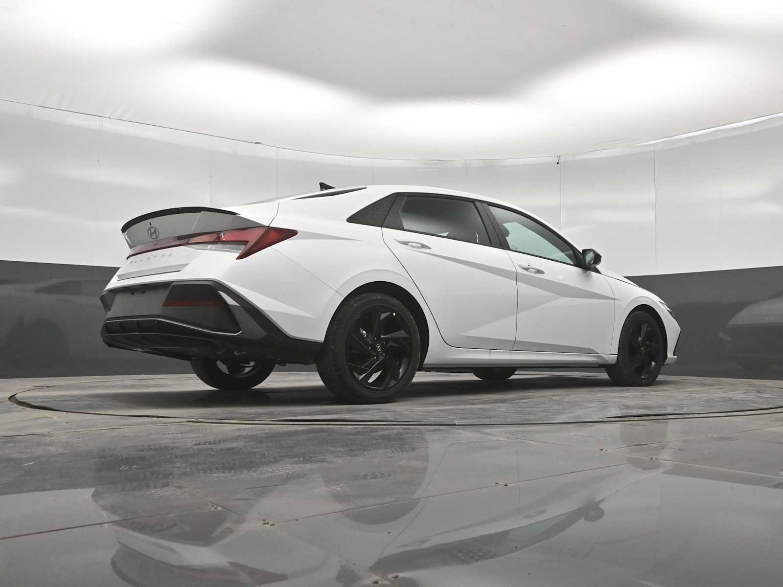 New 2026 Hyundai Elantra SEL Sport FWD image 43