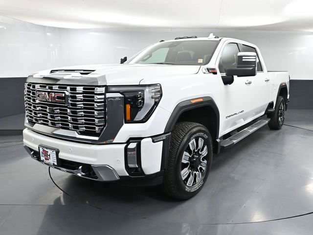 Used 2025 GMC Sierra 3500 Denali image 12
