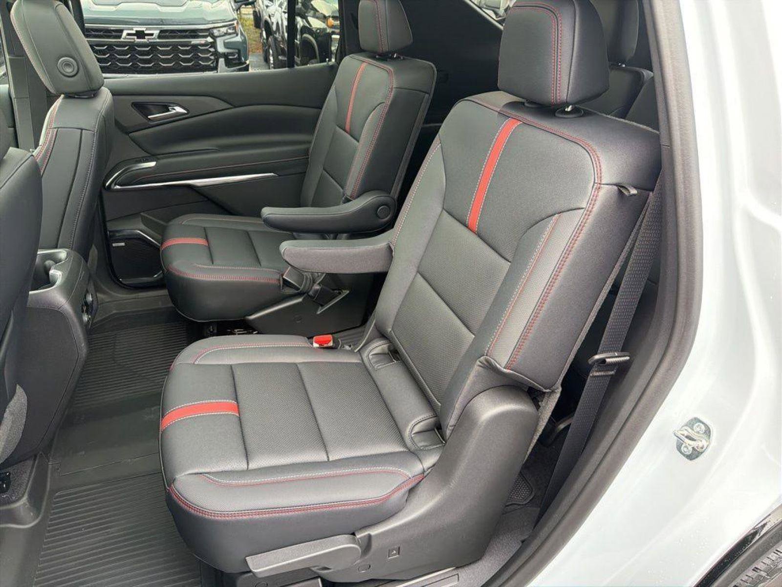 New 2026 Chevrolet Traverse RS w/ LPO, Floor Liner Package image 35