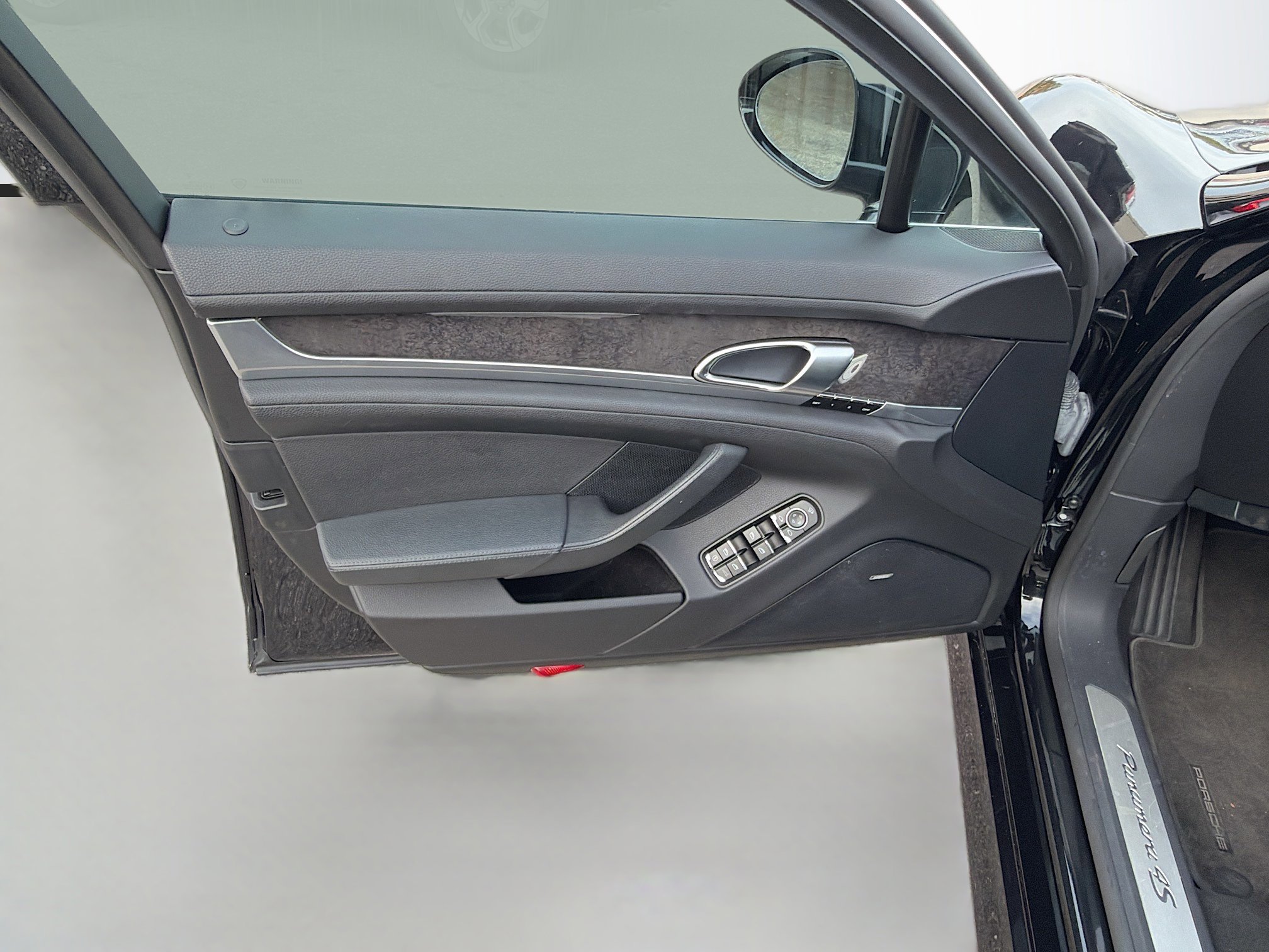 Used 2011 Porsche Panamera 4S image 22