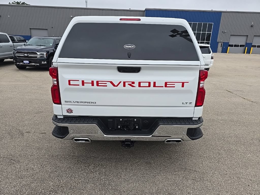 Used 2023 Chevrolet Silverado 1500 LTZ AWD/4WD image 5