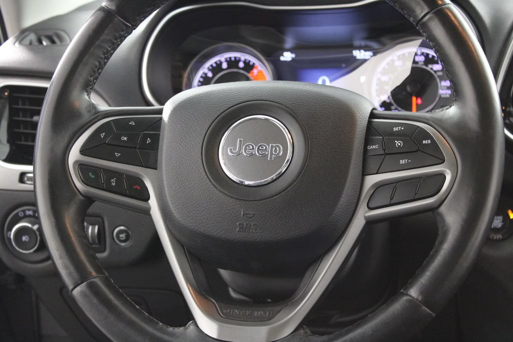 Used 2019 Jeep Cherokee Limited AWD/4WD image 28
