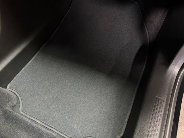 Used 2025 Chevrolet Equinox LT w/ Midnight Edition FWD image 28