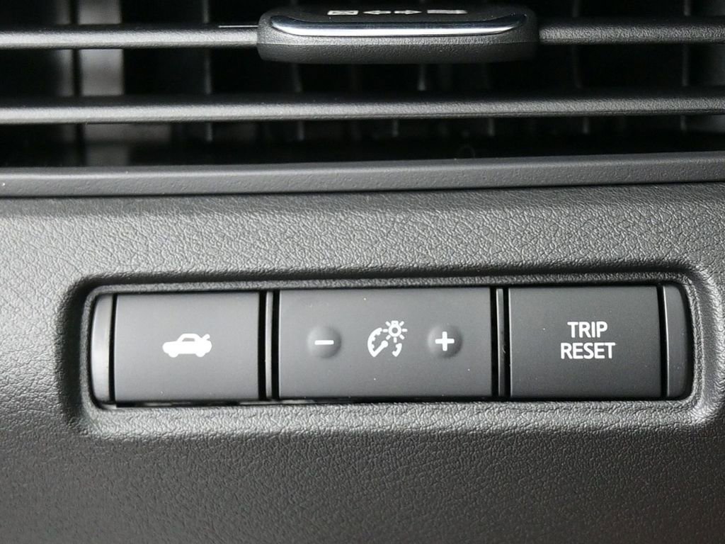 New 2025 Nissan Altima 2.5 SV w/ SV Special Edition Package image 17