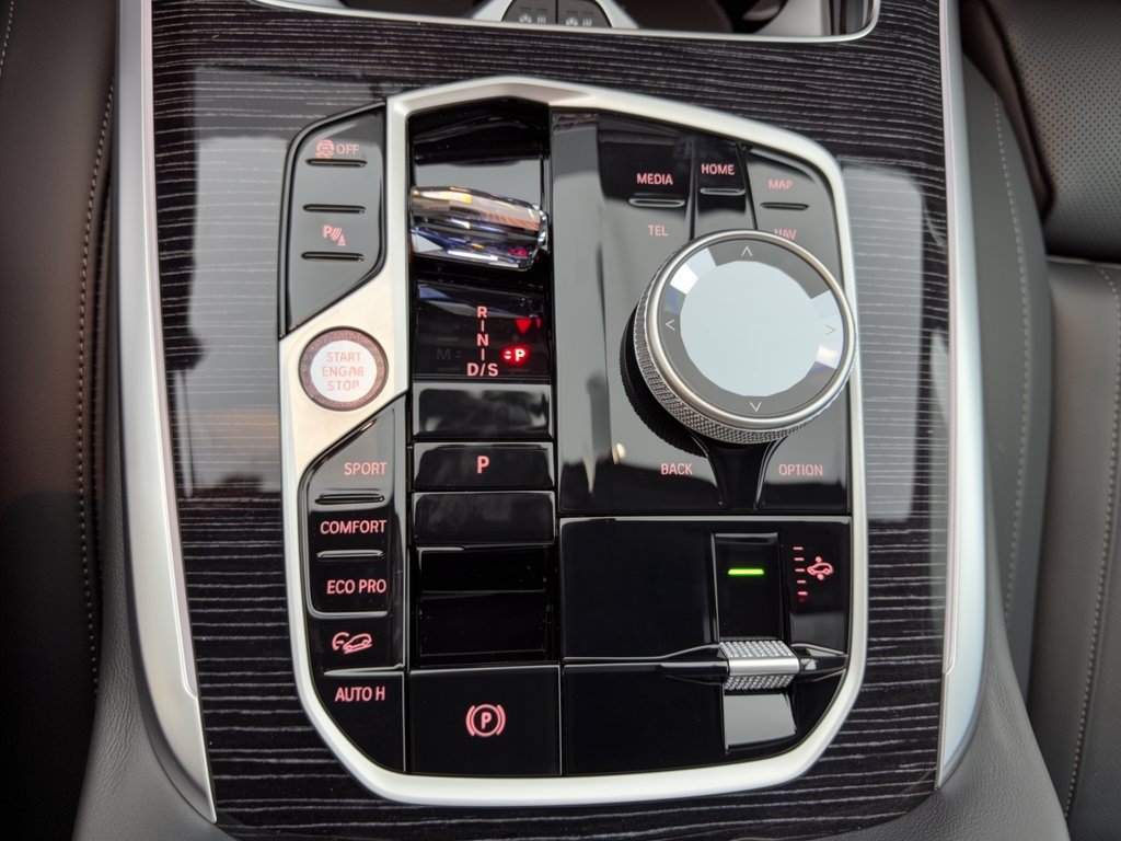 New 2027 BMW X7 M60i AWD/4WD image 21