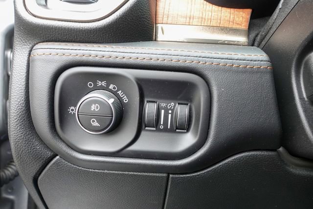 Used 2022 RAM 2500 Limited image 17