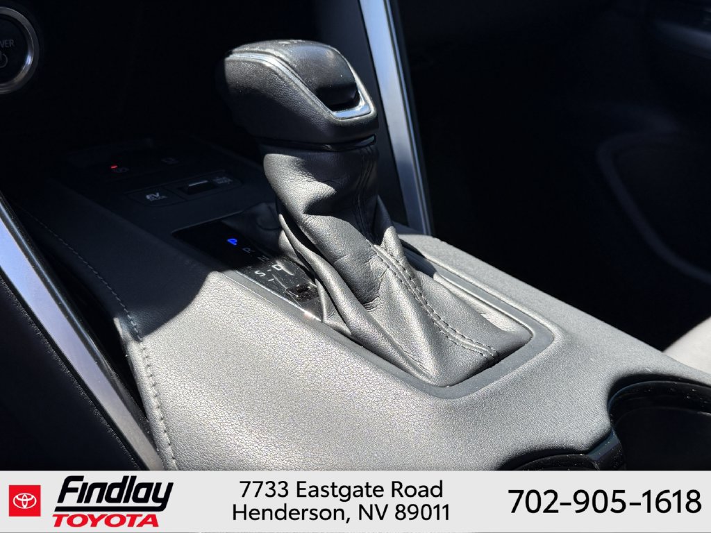 Certified 2023 Toyota Venza LE AWD/4WD image 9