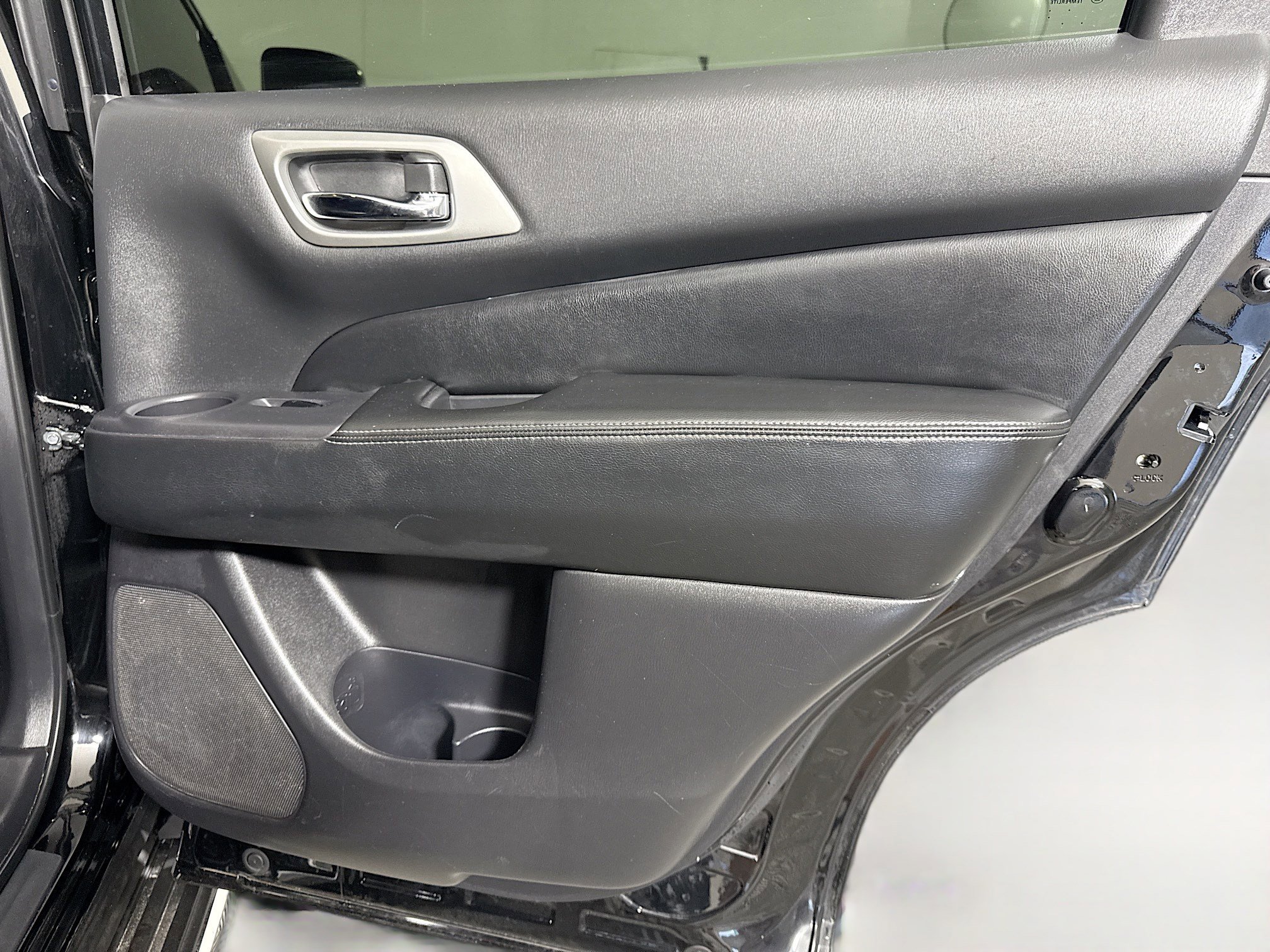 Used 2020 Nissan Pathfinder SL image 28