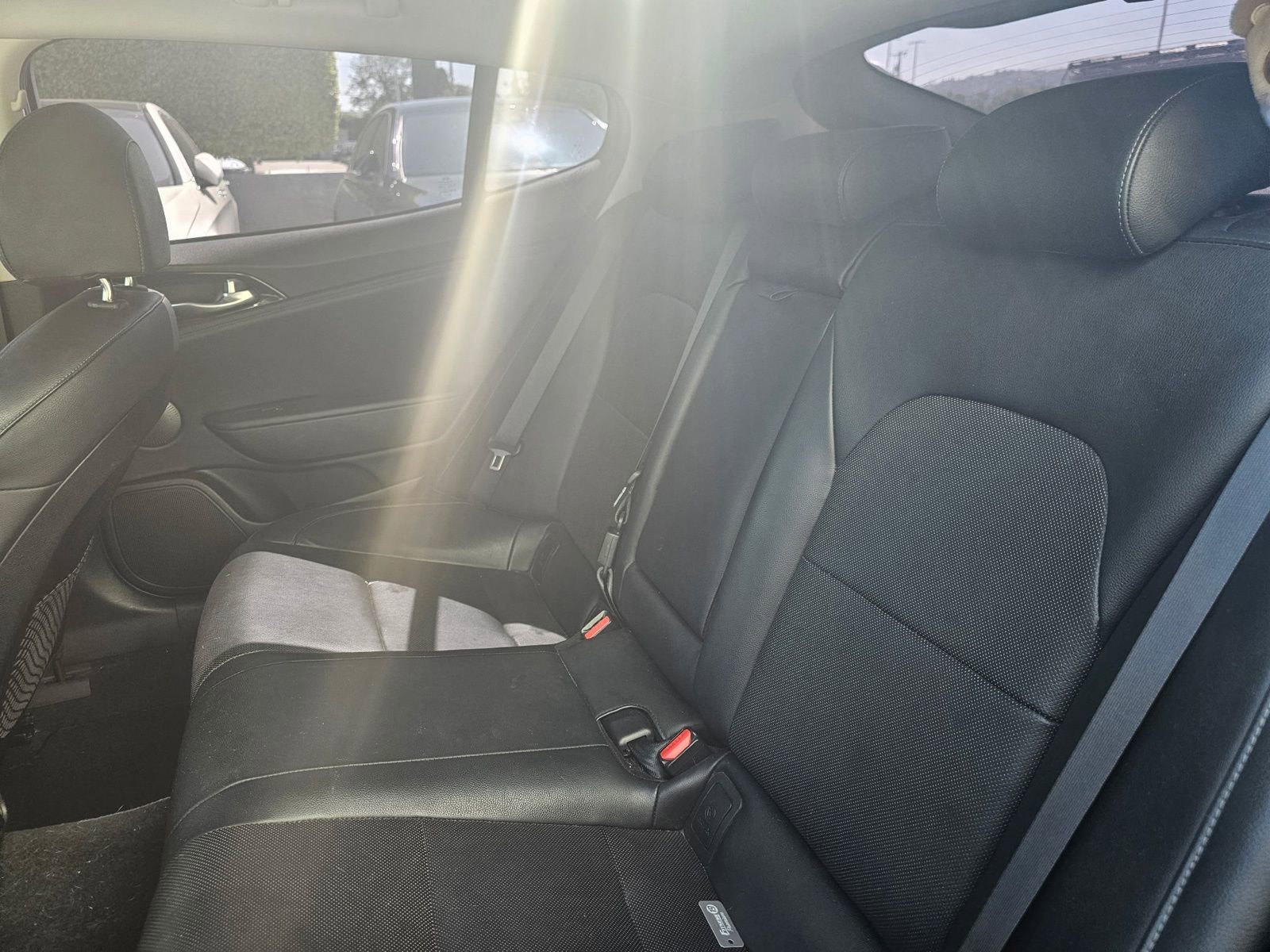 Used 2018 Kia Stinger Premium AWD/4WD image 10